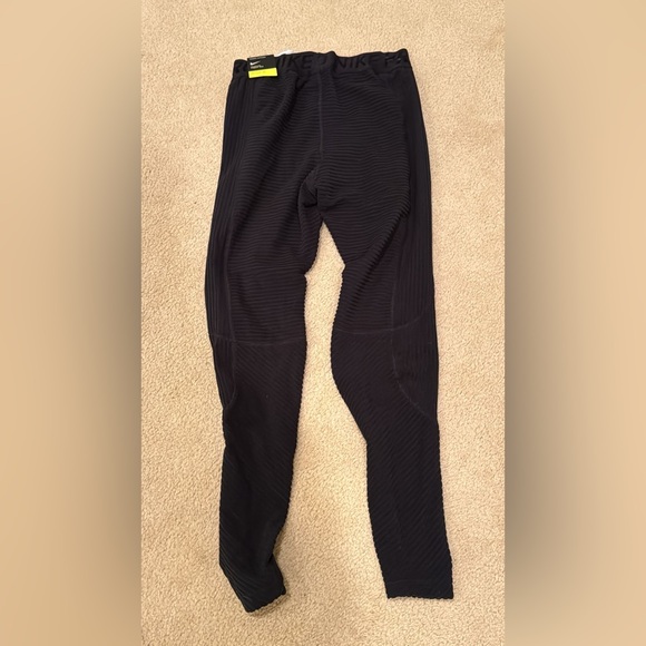 Nike Women’s Size Small DriFit - Black - NWT - Picture 1 of 3